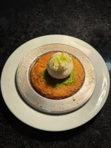 KÜNEFE AVEC GLACE 