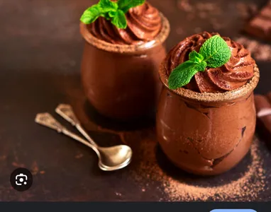 MOUSSE AU CHOCOLAT